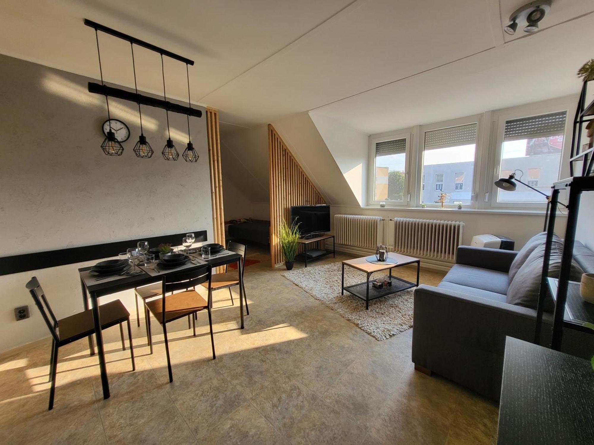 Bohemi Apartman Мошонмадьяровар Экстерьер фото