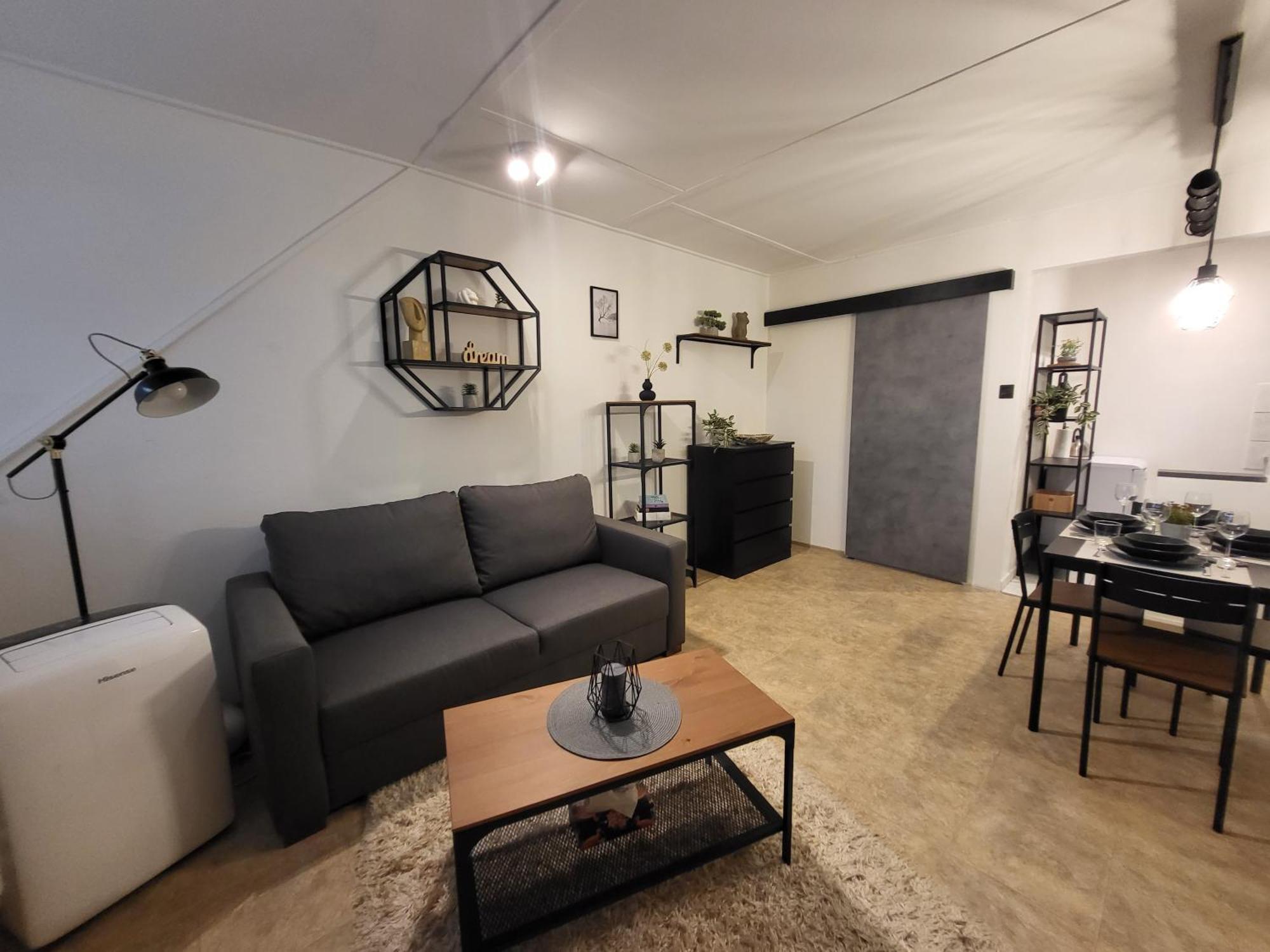 Bohemi Apartman Мошонмадьяровар Экстерьер фото